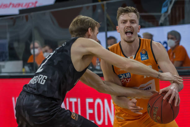 也反映出阿 也反映出阿